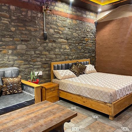 Nature Villaas Basa Homestay Pauri エクステリア 写真