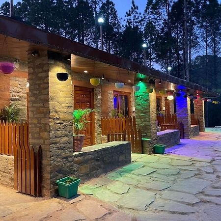 Nature Villaas Basa Homestay Pauri エクステリア 写真