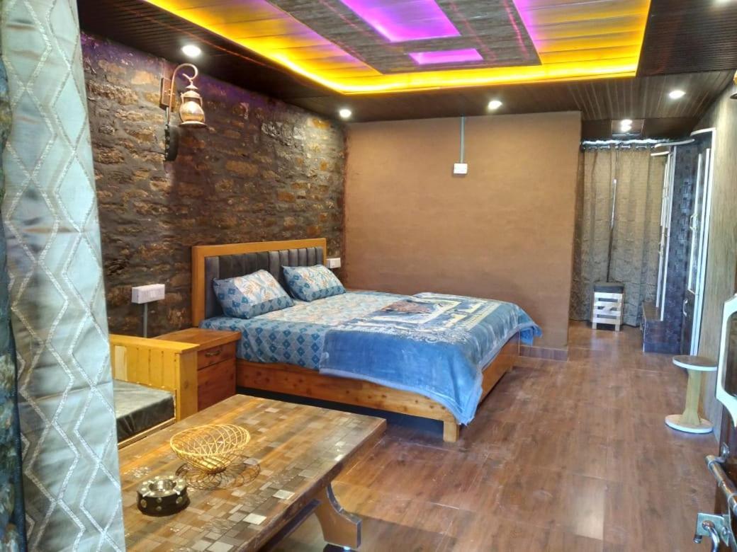Nature Villaas Basa Homestay Pauri エクステリア 写真