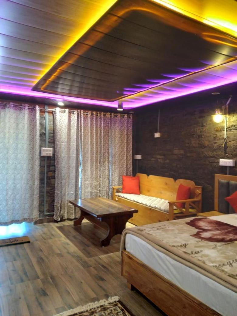Nature Villaas Basa Homestay Pauri エクステリア 写真