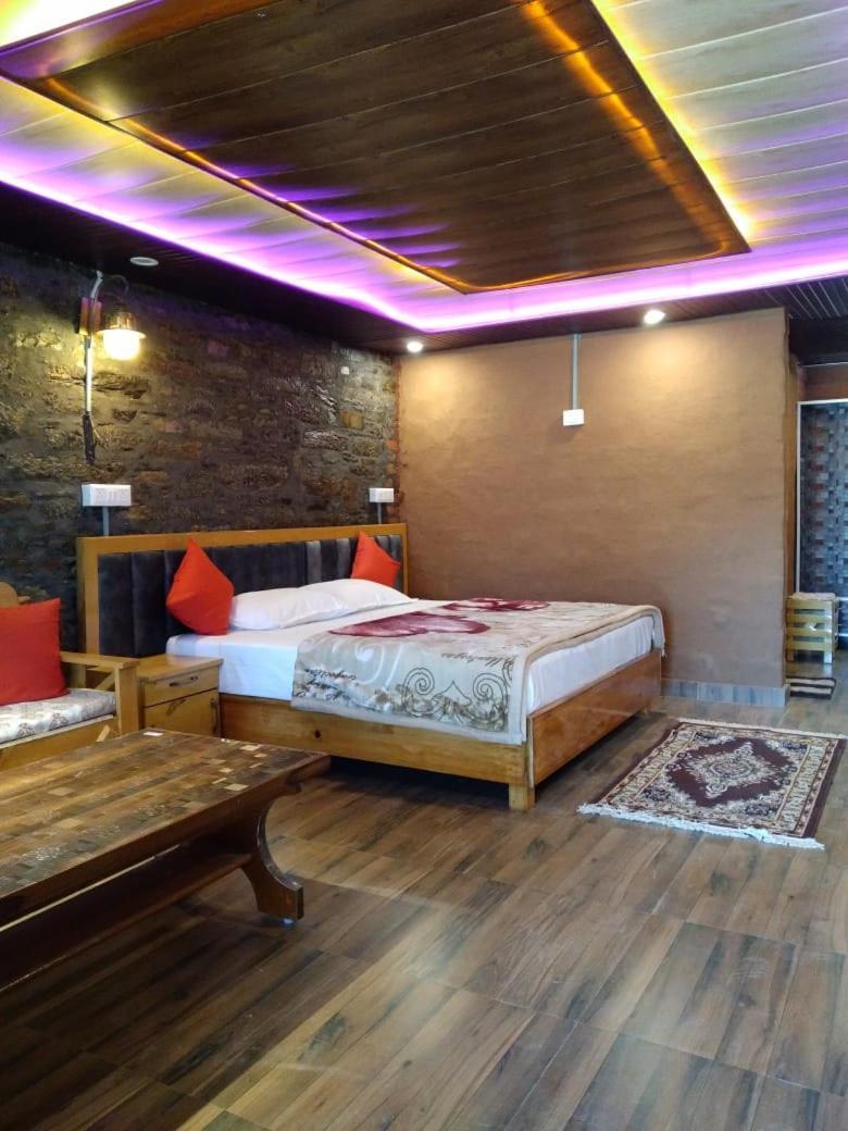 Nature Villaas Basa Homestay Pauri エクステリア 写真