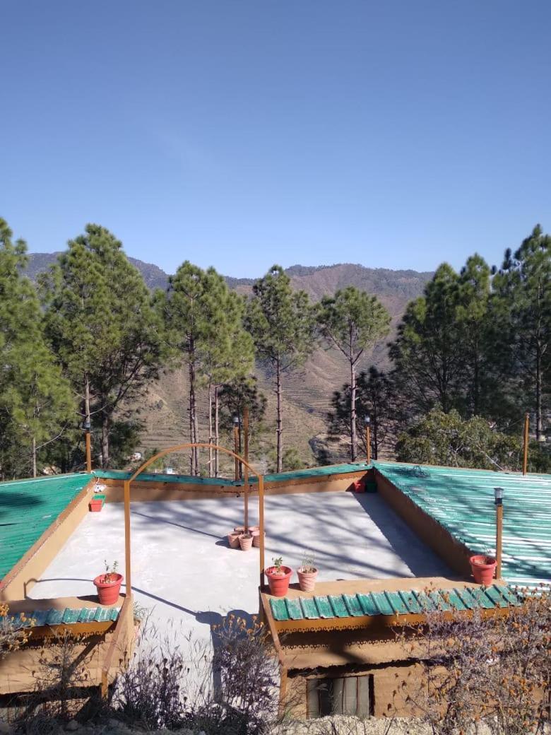 Nature Villaas Basa Homestay Pauri エクステリア 写真