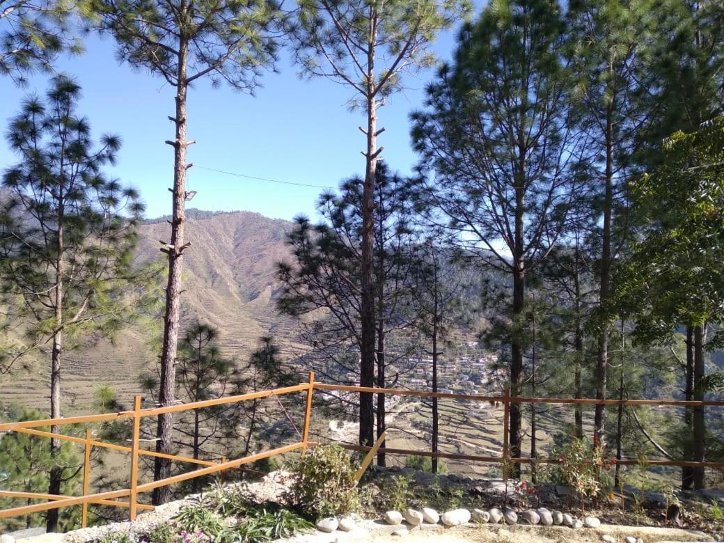 Nature Villaas Basa Homestay Pauri エクステリア 写真