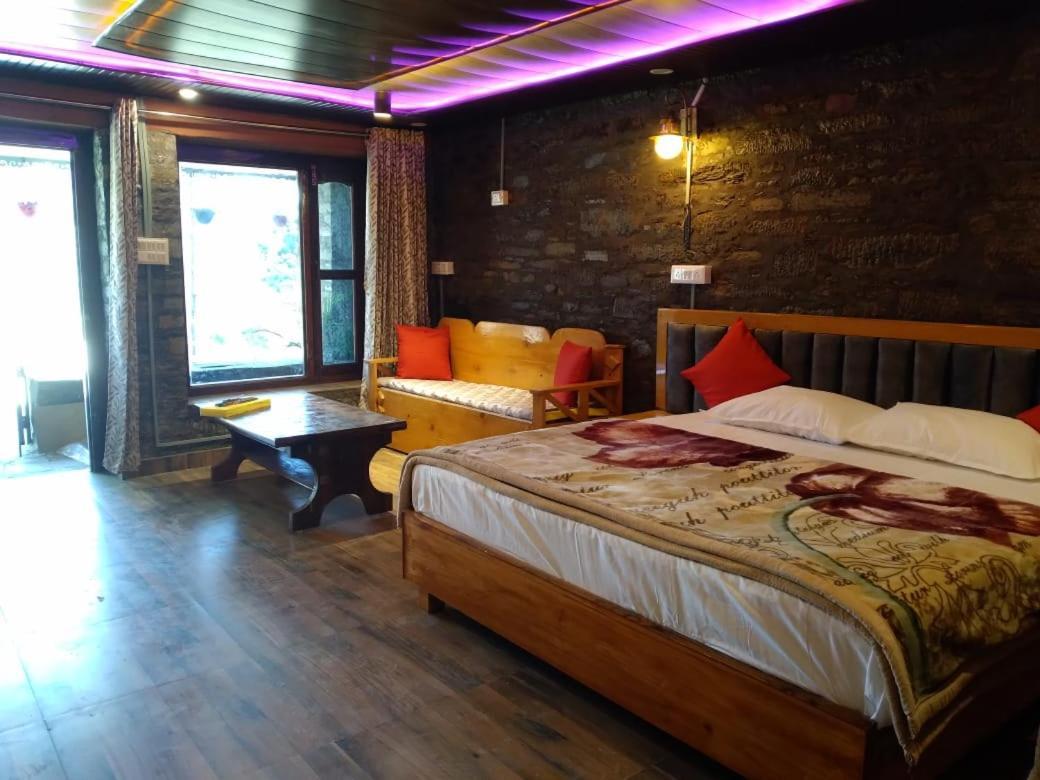 Nature Villaas Basa Homestay Pauri エクステリア 写真